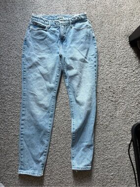 Good American Light Blue Boyfriend Jeans